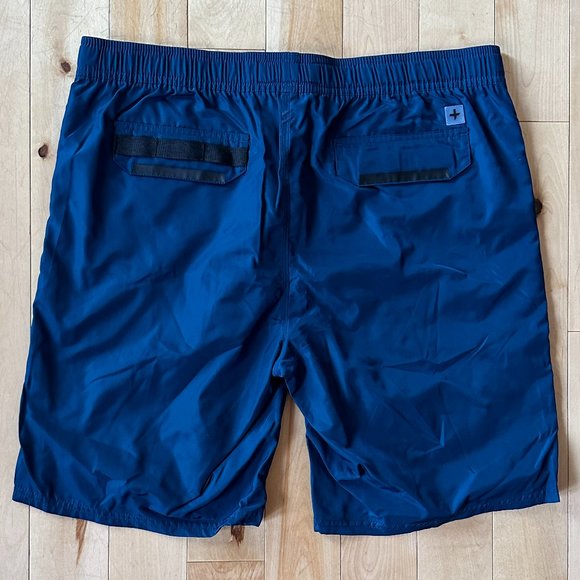 Men's Hybrid Shorts - Picture 3 of 4